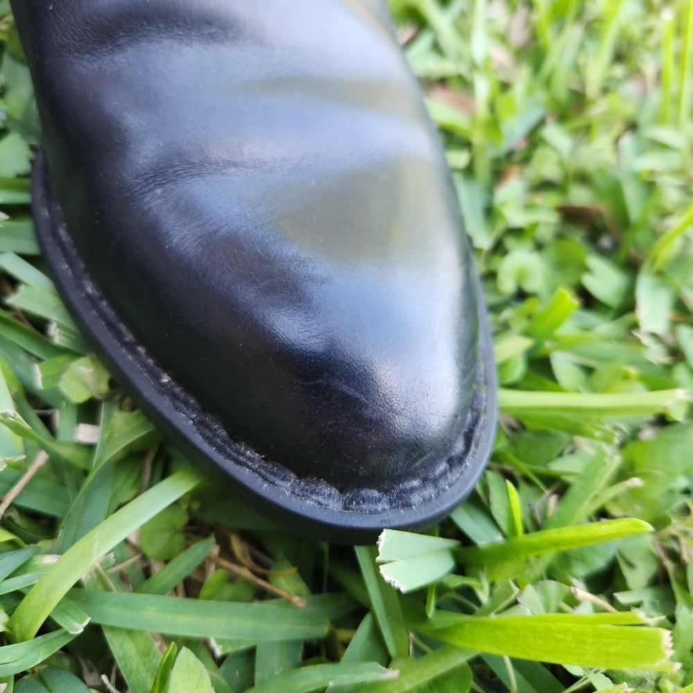 BORN Black Leather Ankle Boots With Bow Size 7 - Picture 10 of 10